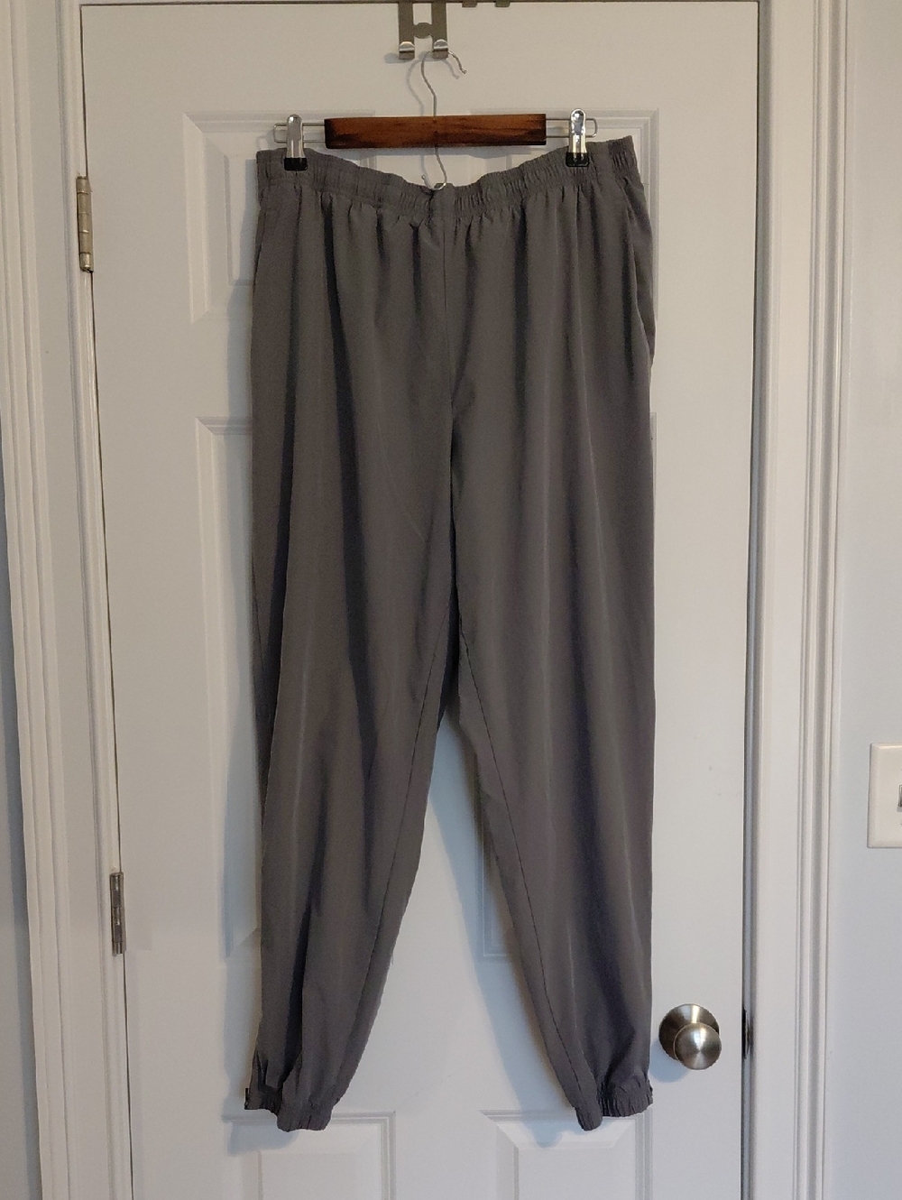 Russell Athletic Men's Gray Elastic-Waist Joggers, Size XL